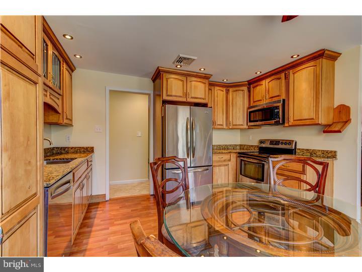 57 Morgan Road Aston, PA 19014 - Photo 9 of 25 Kitchen