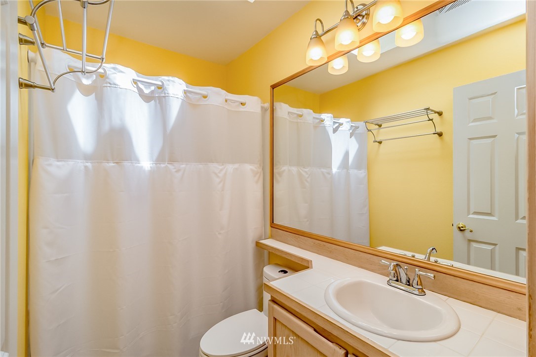 18804 19th Drive Southeast Bothell, WA 98012 - Photo 11 of 16