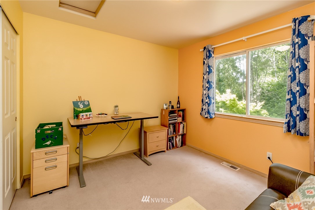 18804 19th Drive Southeast Bothell, WA 98012 - Photo 12 of 16