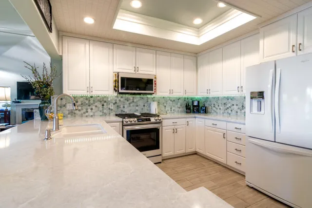 $400,000 | 41830 Woodhaven Drive East, Palm Desert, CA 92211