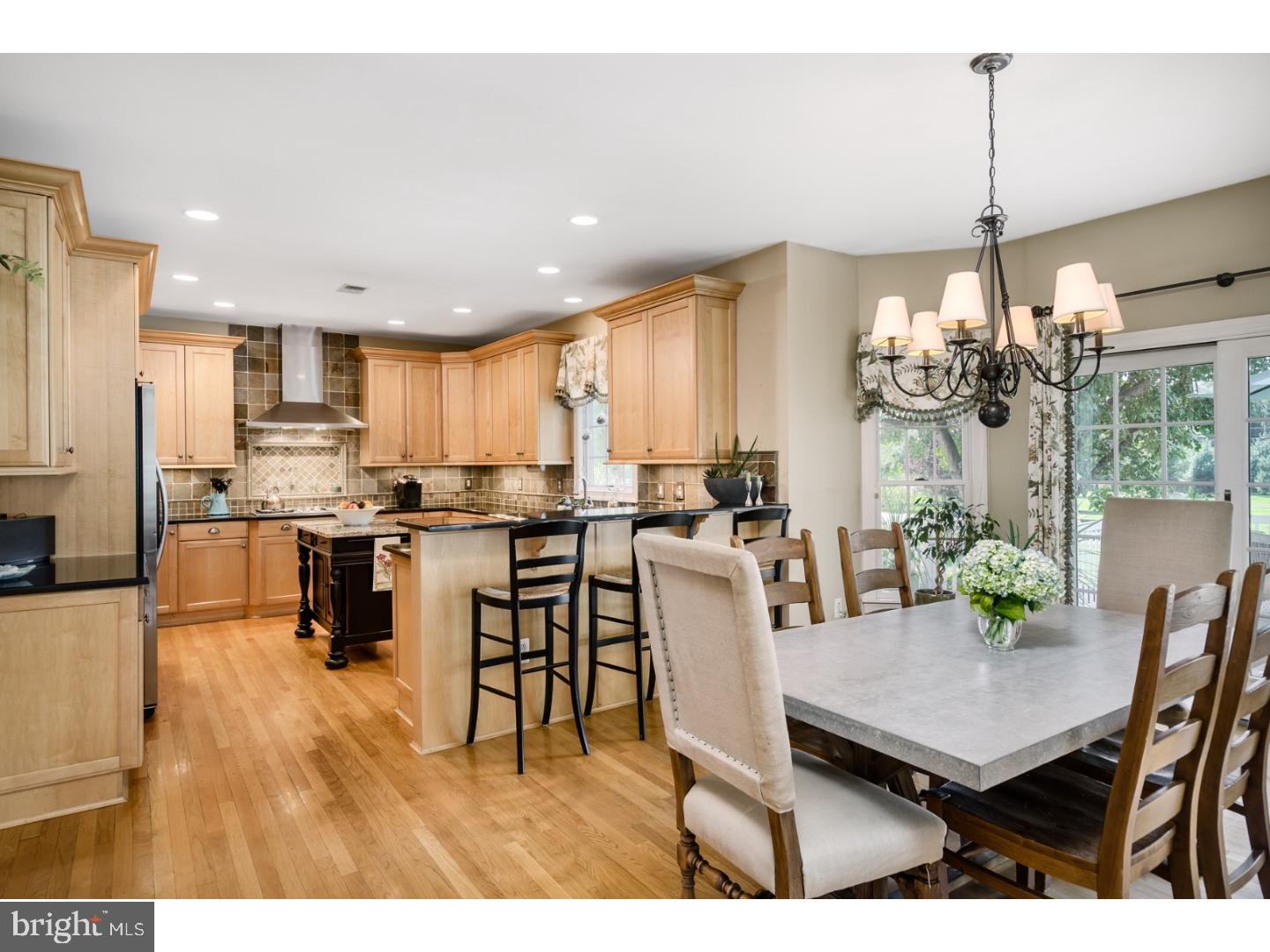 3 Hunters Ridge Drive Pennington, NJ 08534 - Photo 4 of 25