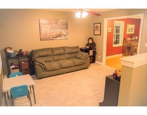 5 Ridge Hill Road Sturbridge, MA 01566 - Photo 10 of 28 Gallery Image 10