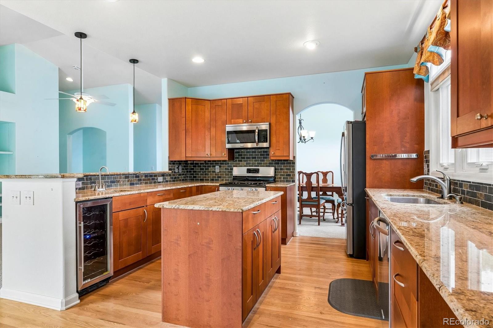 20 Tamerlain Court Highlands Ranch, CO 80130 - Photo 9 of 43 Gallery Image 9