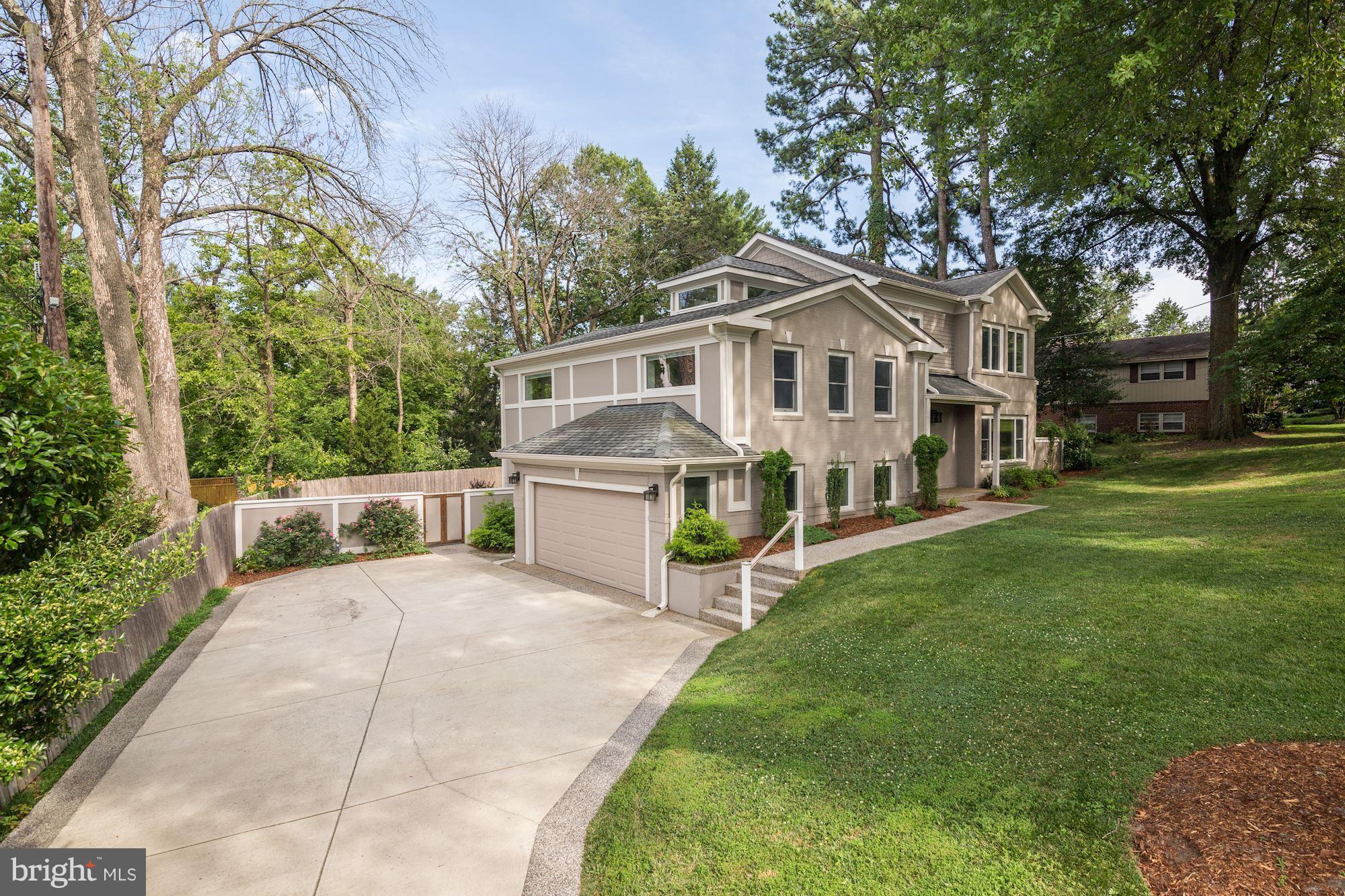3224 Park View Road Chevy Chase, MD 20815 - Photo 2 of 30 Side entry, attached garage.