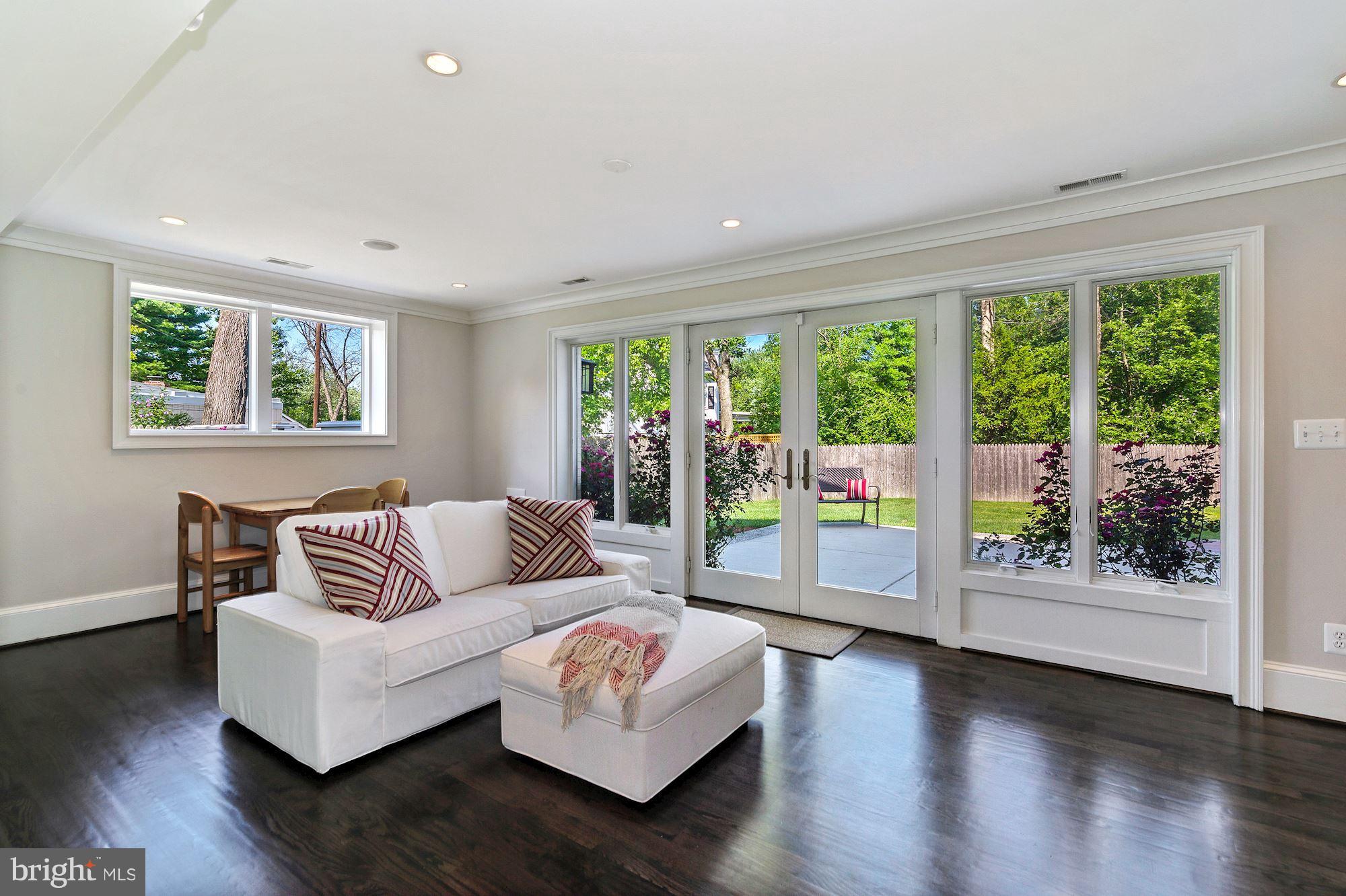 3224 Park View Road Chevy Chase, MD 20815 - Photo 15 of 30 Family Room washed in natural light.