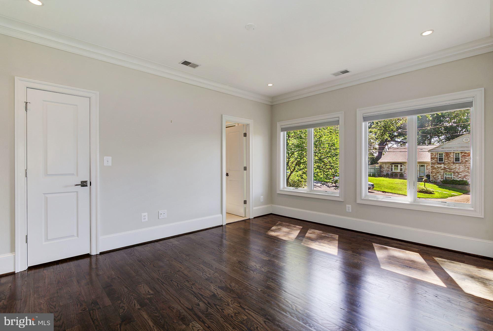 3224 Park View Road Chevy Chase, MD 20815 - Photo 21 of 30 Bedroom 2 with ensuite bathroom.