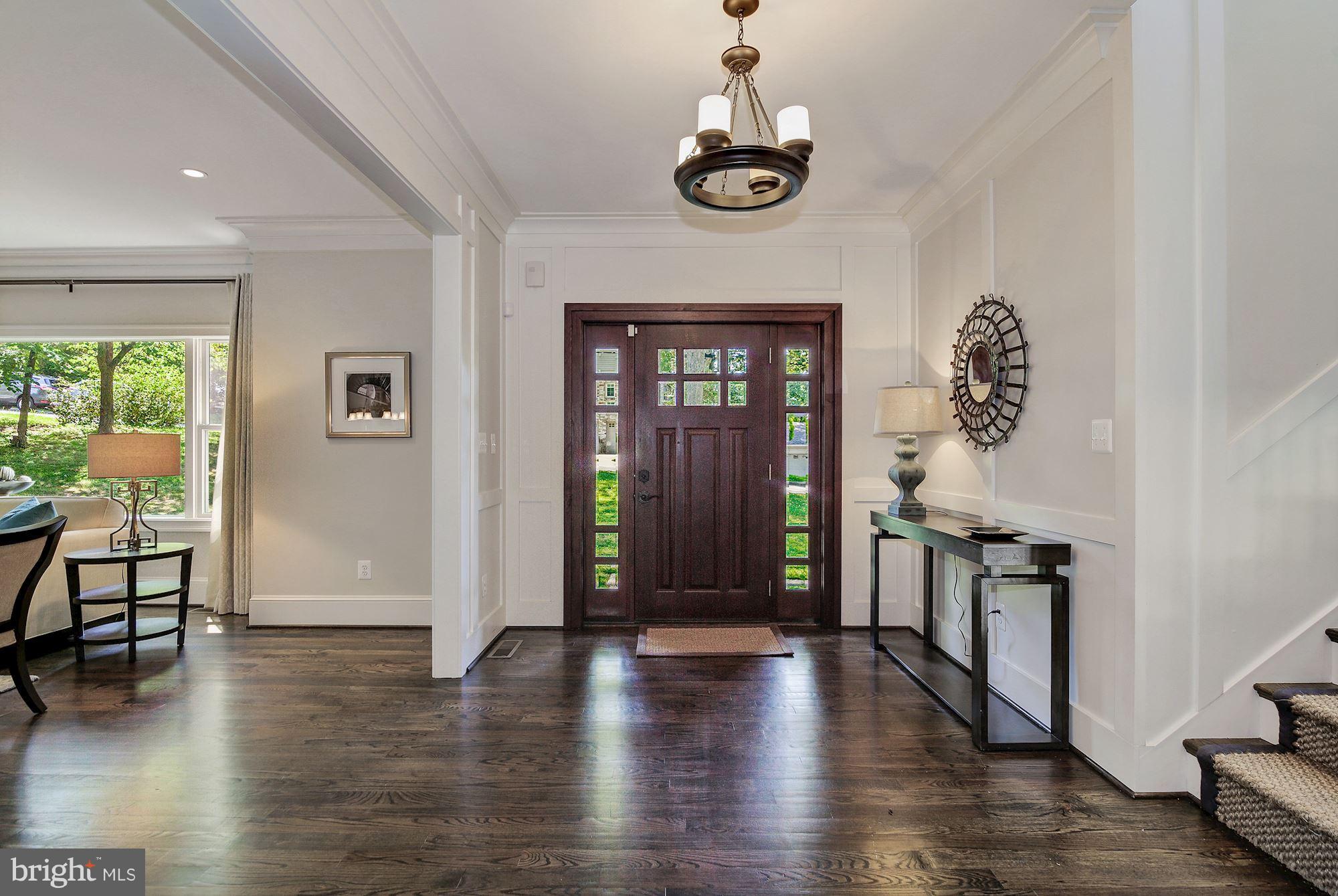 3224 Park View Road Chevy Chase, MD 20815 - Photo 5 of 30 Foyer