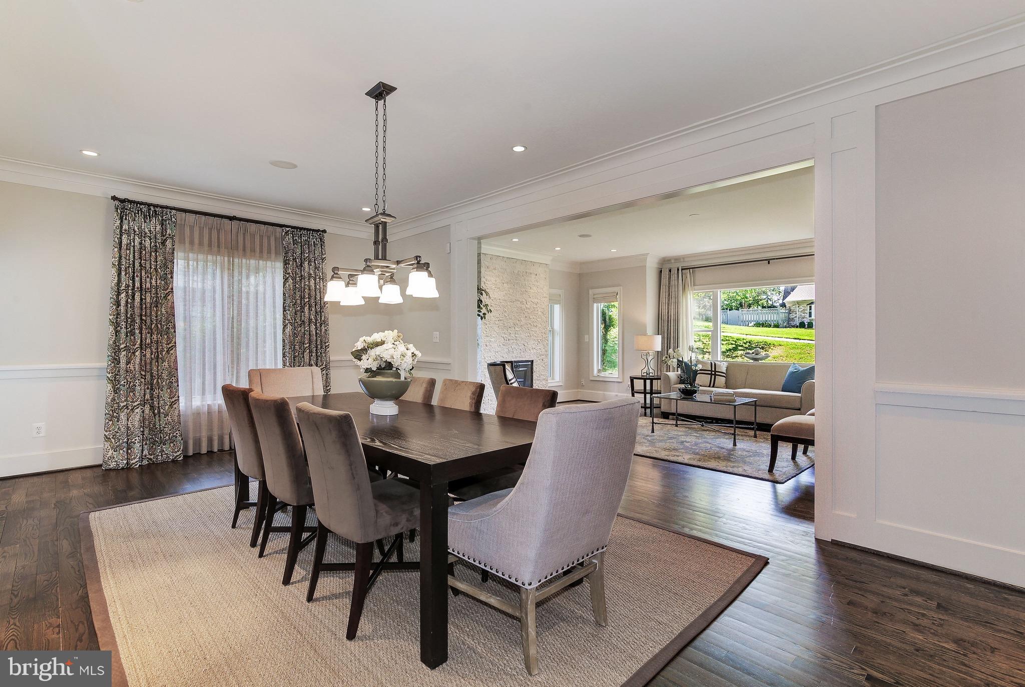 3224 Park View Road Chevy Chase, MD 20815 - Photo 9 of 30 Dining Room boasts 9 ft ceilings.