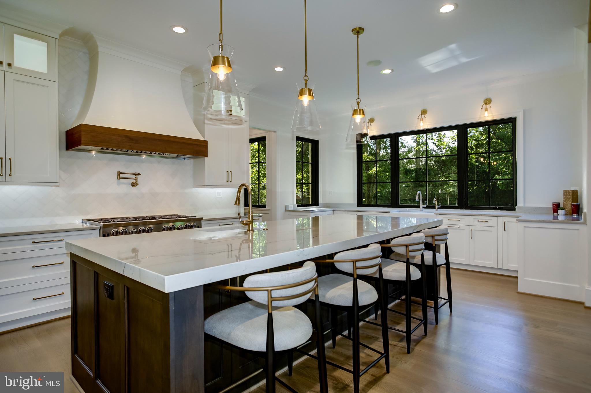 1306 Calder Road McLean, VA 22101 - Photo 7 of 70