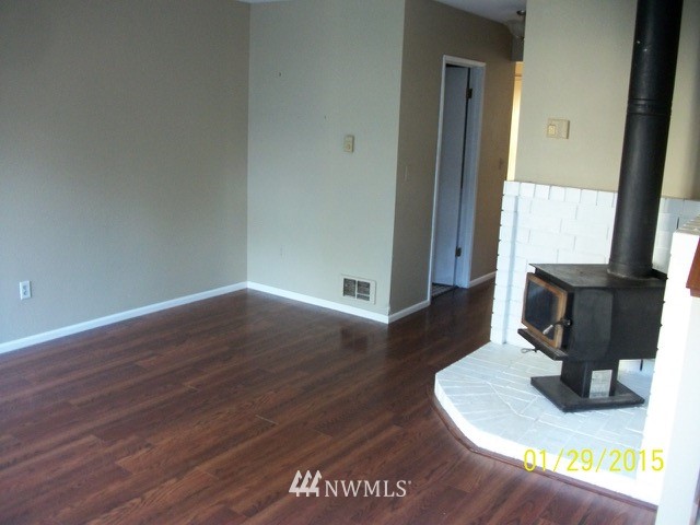 207 View Road Steilacoom, WA 98388 - Photo 4 of 21