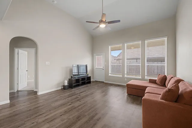 $2,200 | 4435 Stephanie Park Ln. Lane, Conroe, TX 77304