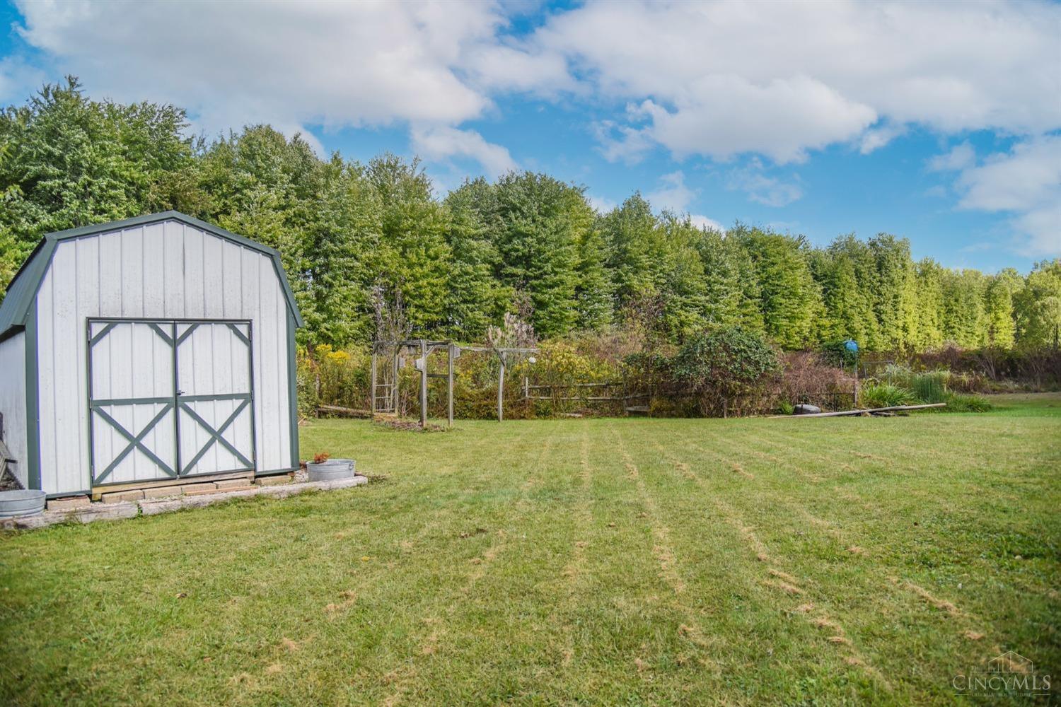 5879 Wade Road Milford, OH 45150 - Photo 2 of 13 Gallery Image 2