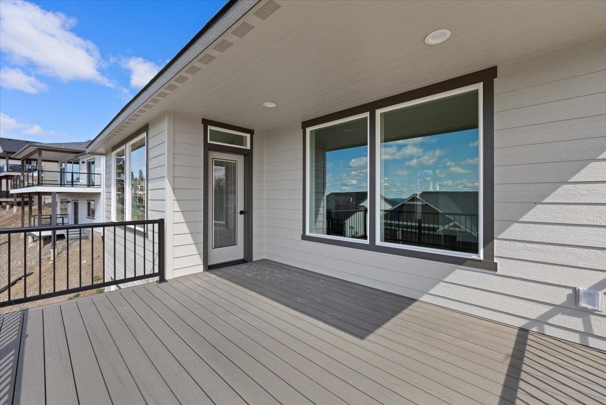 8930 East Ridgeline Lane Spokane, WA 99217 - Photo 29 of 33