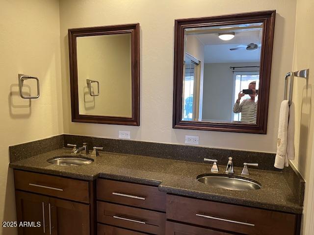 1367 North Los Altos Drive Chandler, AZ 85224 - Photo 5 of 6 a bathroom with double vanity sinks and a mirror