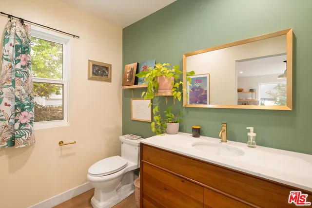 $1,749,000 | 5828 Irvine Avenue, Valley Village, CA 91601