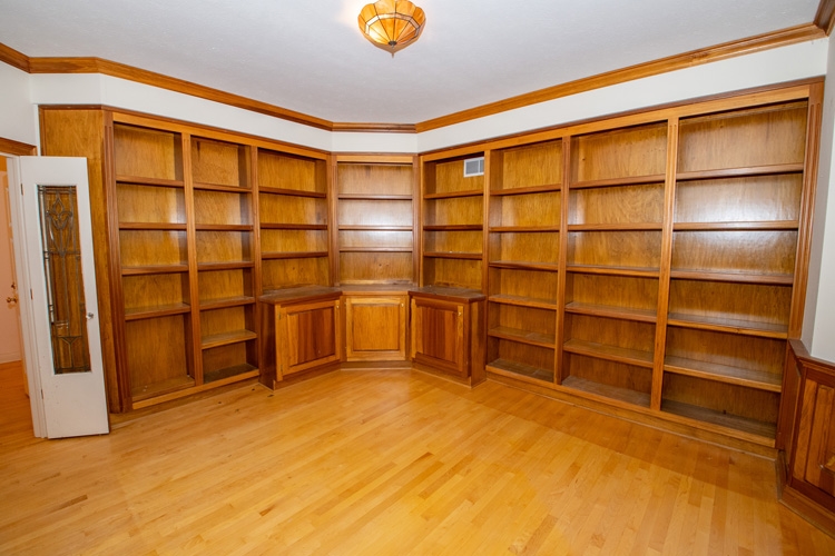 50768 Lilac Road South Bend, IN 46628 - Photo 3 of 22 Gallery Image 3