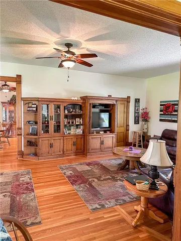 $299,000 | 713 Brookfield Avenue, Brookfield, MO 64628