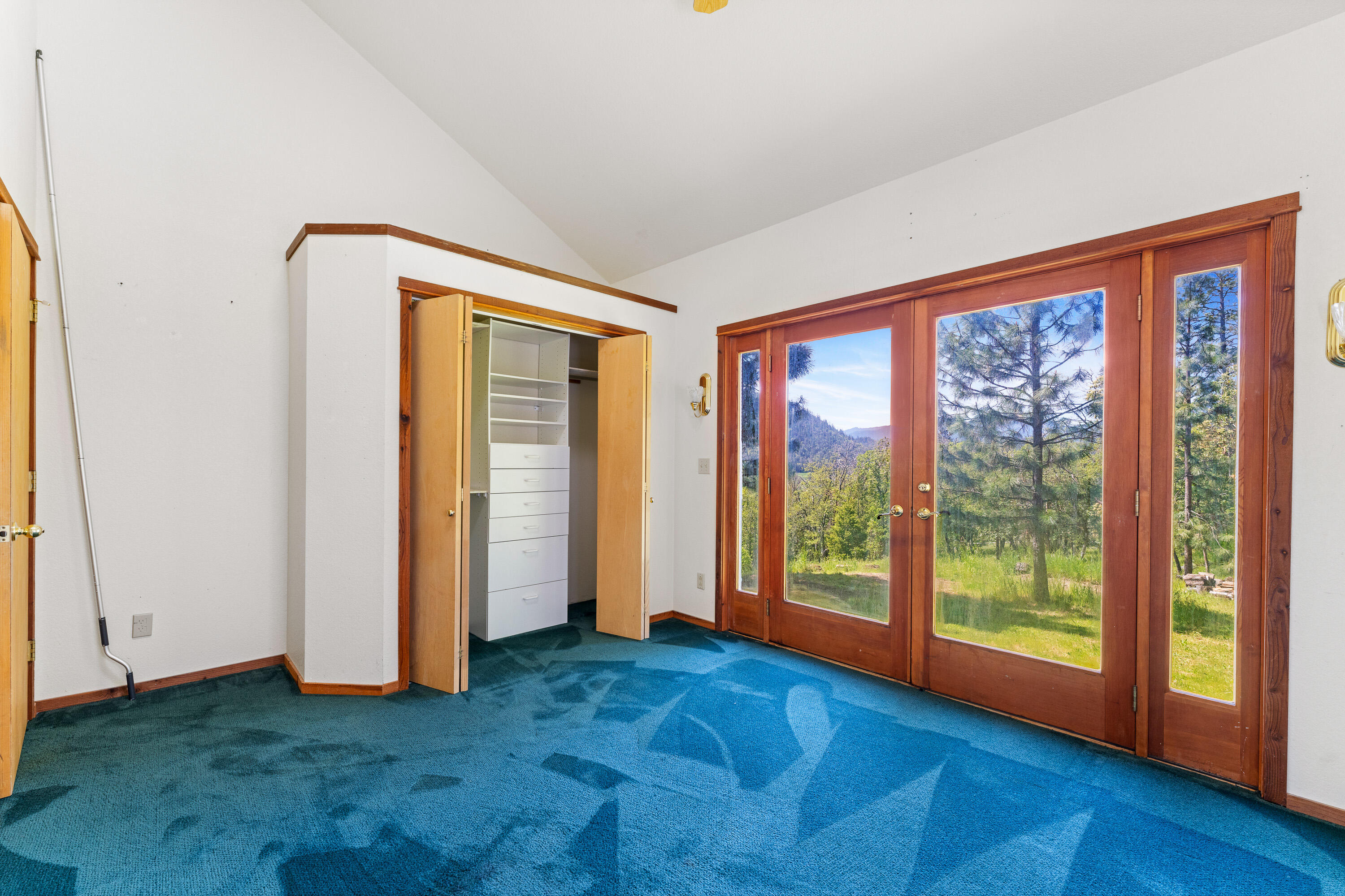 17110 North Applegate Road Grants Pass, OR 97527 - Photo 11 of 31 Bedroom/Office