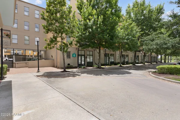 $200,000 | 201 Settlers Trace Boulevard, Unit 4405, Lafayette, LA 70508