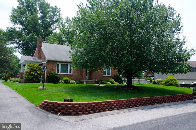 2211 Locust Road Dover, PA 17315 - Photo 18 of 35 Gallery Image 18
