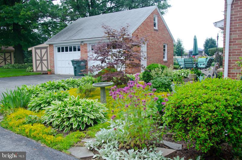2211 Locust Road Dover, PA 17315 - Photo 23 of 35 Gallery Image 23