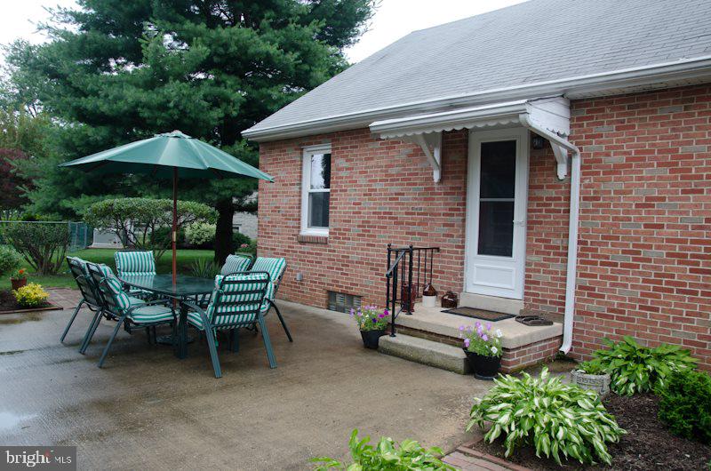 2211 Locust Road Dover, PA 17315 - Photo 26 of 35 Gallery Image 26