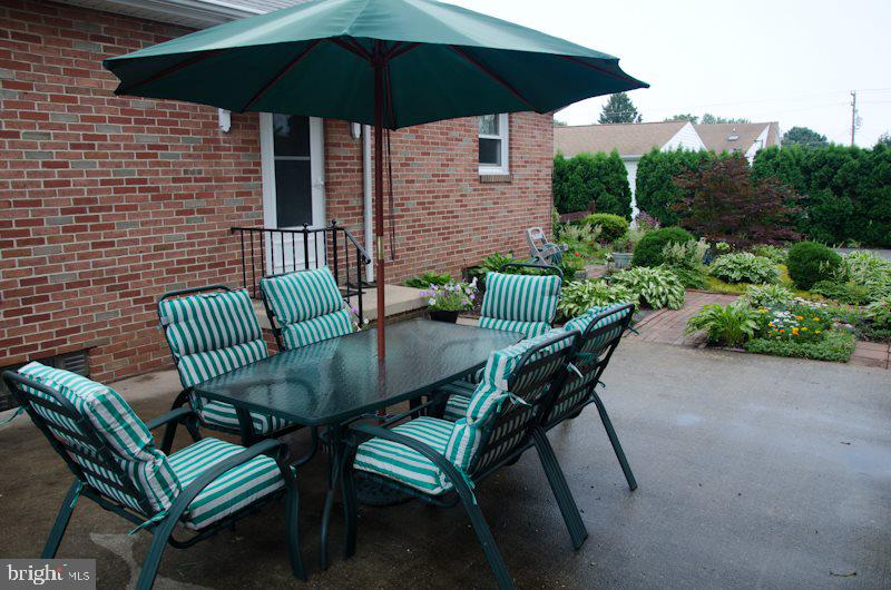 2211 Locust Road Dover, PA 17315 - Photo 27 of 35 Gallery Image 27