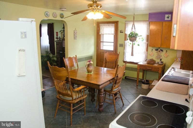2211 Locust Road Dover, PA 17315 - Photo 4 of 35 Gallery Image 4