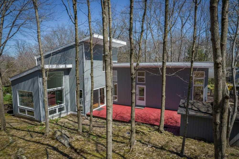 373 Red Top Road Lloyd, NY 12528 - Photo 24 of 32 a backyard of a house with barbeque oven