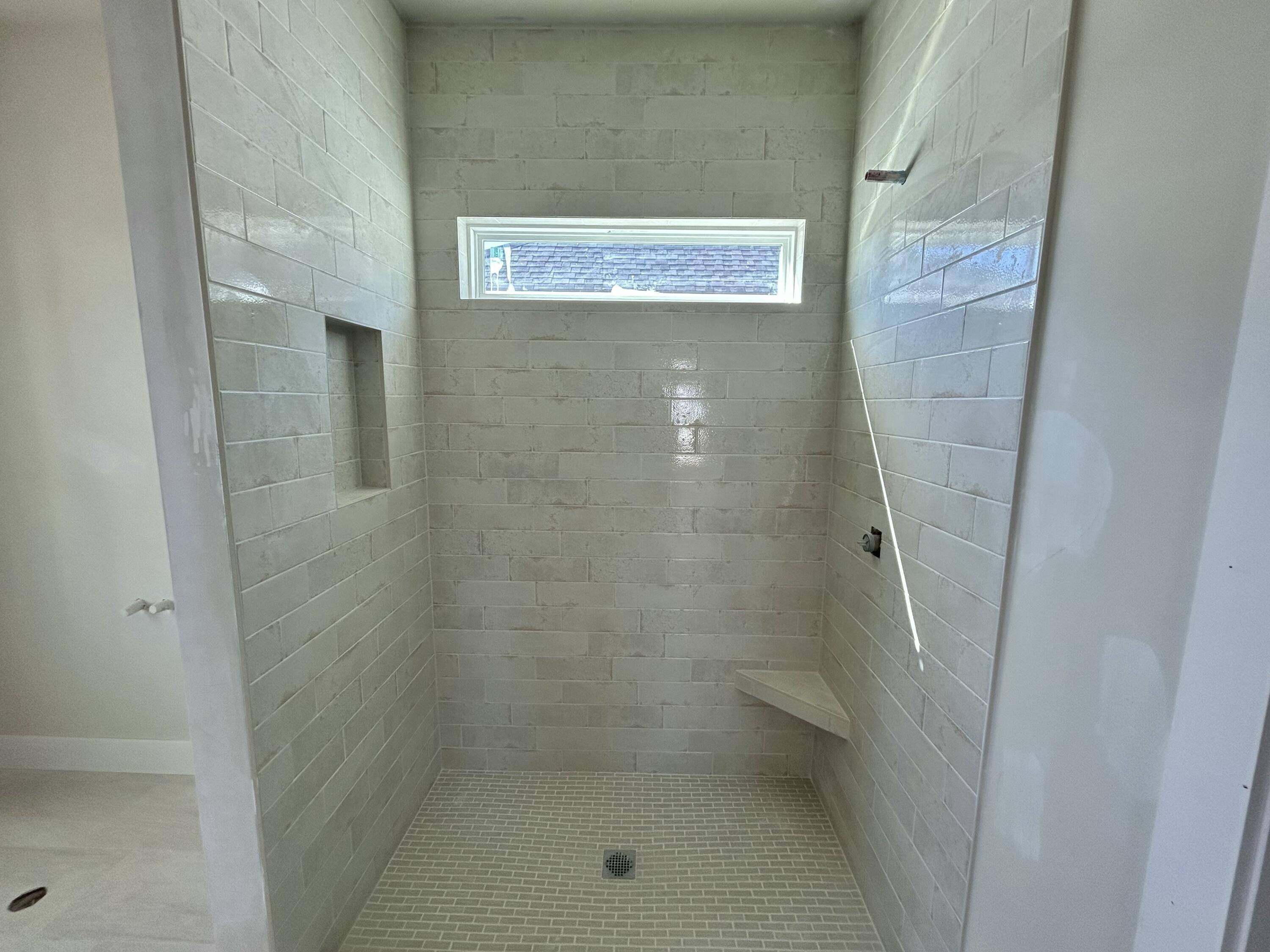 726 Rumbling Leaf Lane Summerville, SC 29486 - Photo 17 of 25 Primary Shower