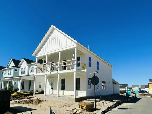 $599,900 | 726 Rumbling Leaf Lane, Summerville, SC 29486