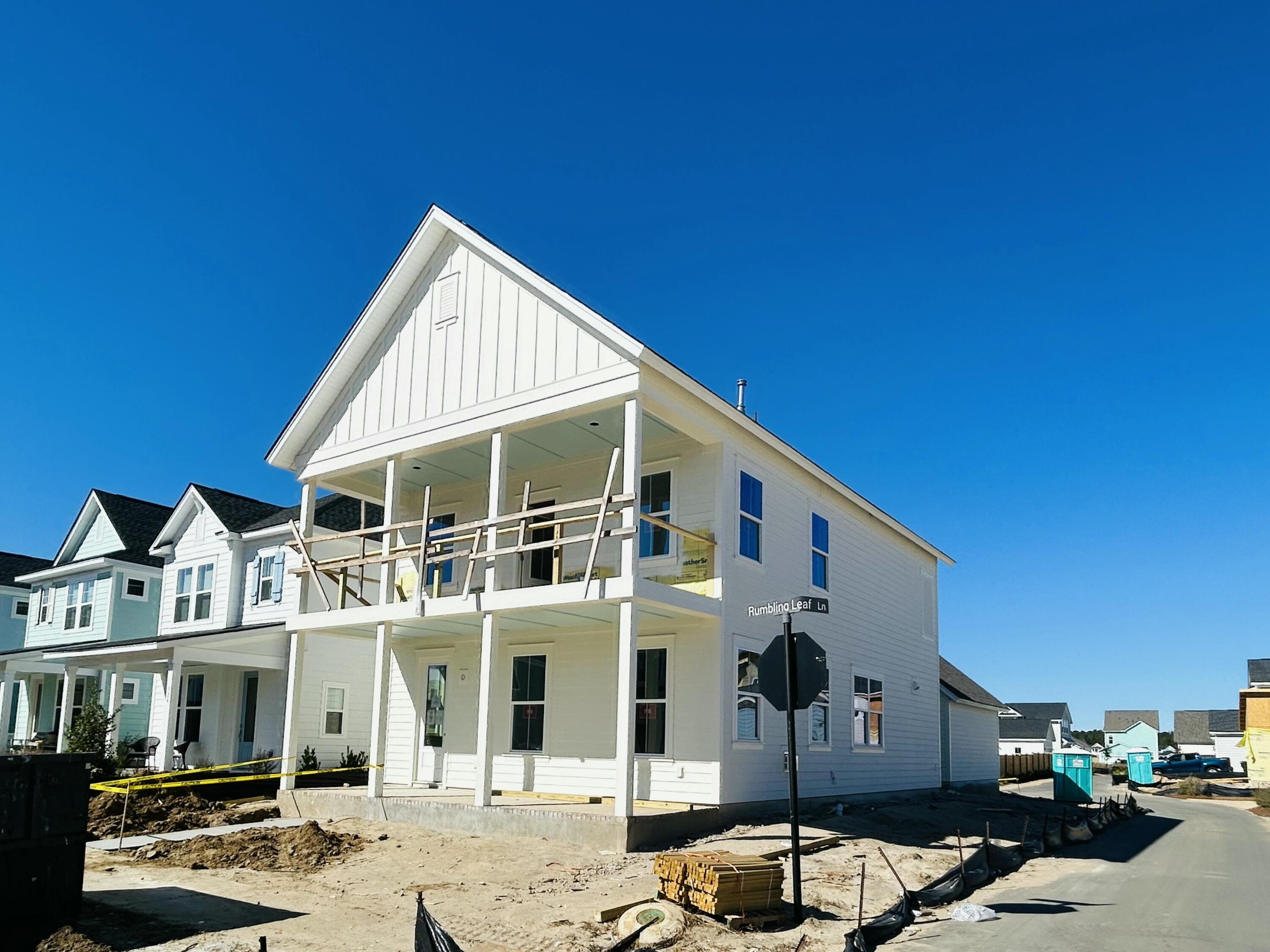 726 Rumbling Leaf Lane Summerville, SC 29486 - Photo 2 of 25 Wake C