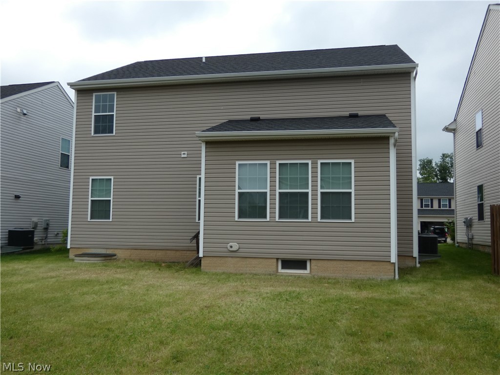 208 Stone Ridge Way Berea, OH 44017 - Photo 28 of 31 Gallery Image 28