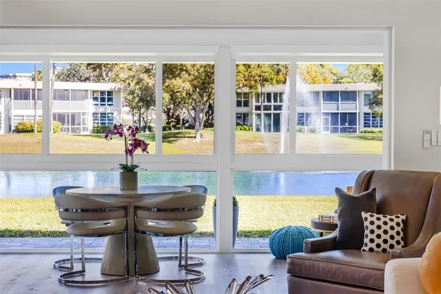 $649,900 | 3651 Oaks Clubhouse Drive, Unit P11, Pompano Beach, FL 33069