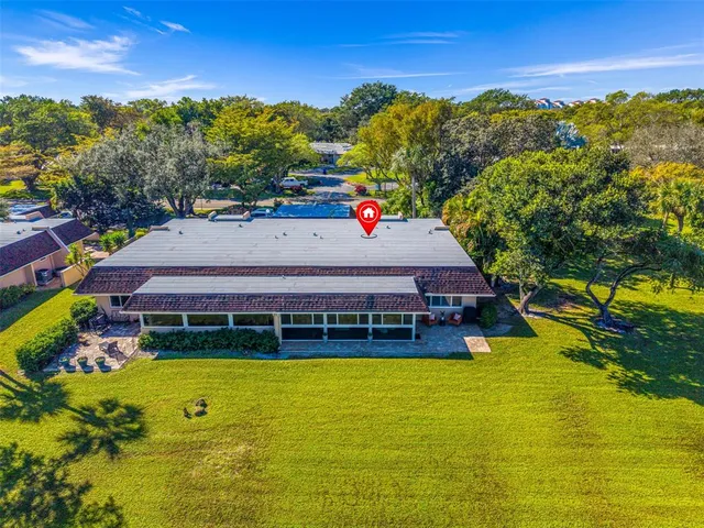 $649,900 | 3651 Oaks Clubhouse Drive, Unit P11, Pompano Beach, FL 33069