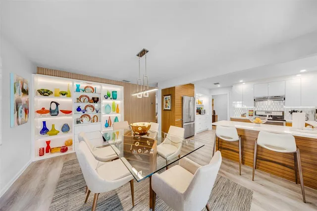 $649,900 | 3651 Oaks Clubhouse Drive, Unit P11, Pompano Beach, FL 33069