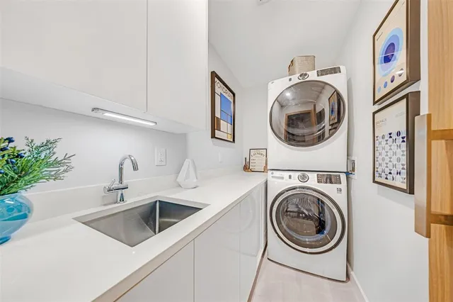 $649,900 | 3651 Oaks Clubhouse Drive, Unit P11, Pompano Beach, FL 33069