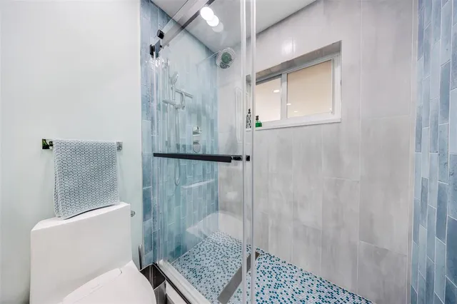 $649,900 | 3651 Oaks Clubhouse Drive, Unit P11, Pompano Beach, FL 33069