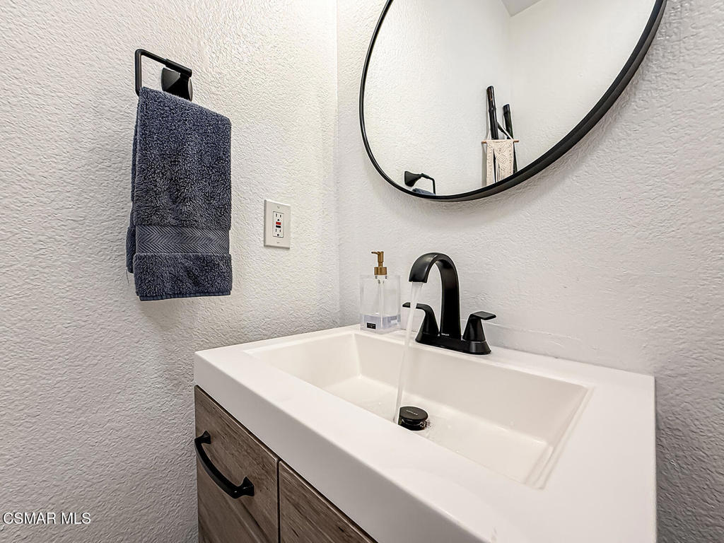 619 Hooper Avenue Simi Valley, CA 93065 - Photo 20 of 56