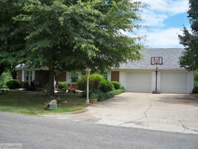 431 Mears Road Mount Airy, NC 27030 - Photo 2 of 2 Exterior Front.