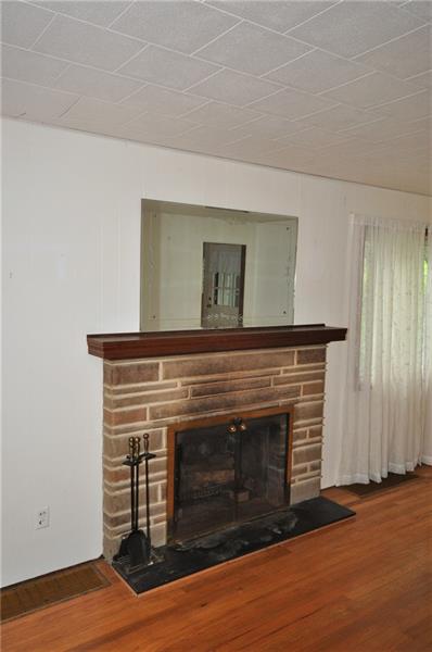 1422 Powers Run Road Pittsburgh, PA 15238 - Photo 13 of 25 Gallery Image 13