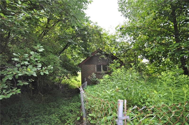 1422 Powers Run Road Pittsburgh, PA 15238 - Photo 24 of 25 Gallery Image 24