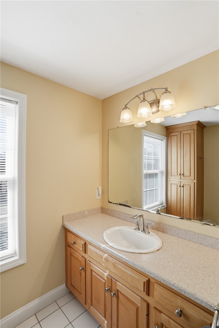 272 Cass Avenue, Unit 3 Woonsocket, RI 02895 - Photo 37 of 42