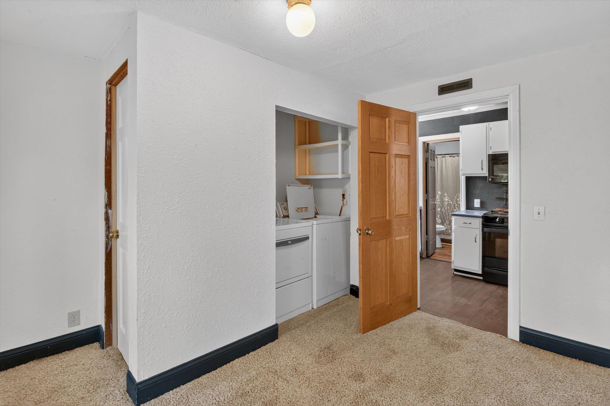 1035 Fairview Avenue Alma, MI 48801 - Photo 23 of 35 1947579-1489a1ae-6b9d-4662-a6e4-088cea16f9e5.JPG