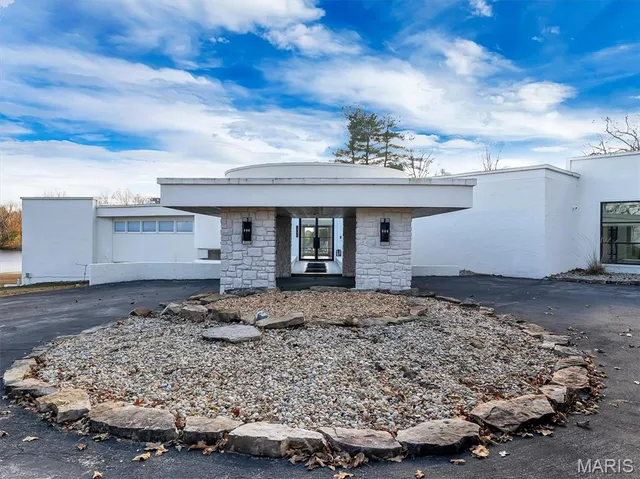 $1,400,000 | 12070 Country Club Drive, Rolla, MO 65401