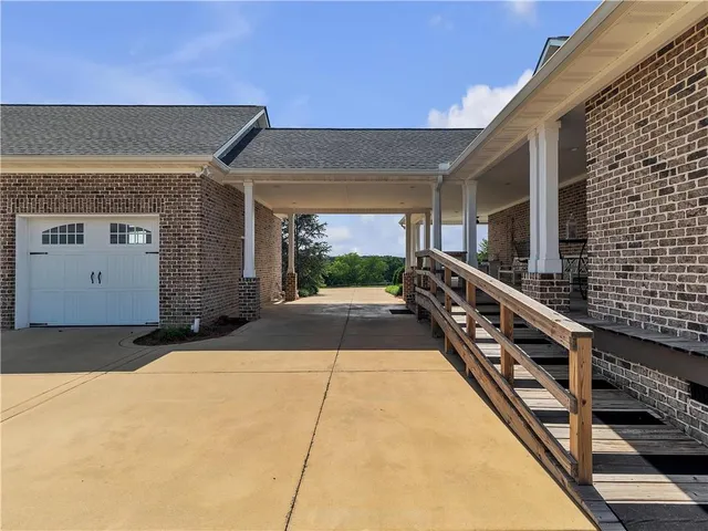 $1,299,000 | 702 Cash Road Southeast, Calhoun, GA 30701