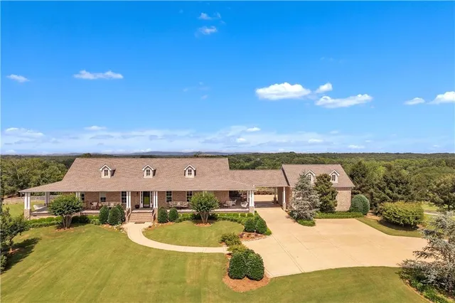 $1,299,000 | 702 Cash Road Southeast, Calhoun, GA 30701