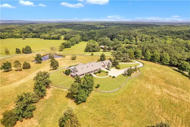 $1,299,000 | 702 Cash Road Southeast, Calhoun, GA 30701