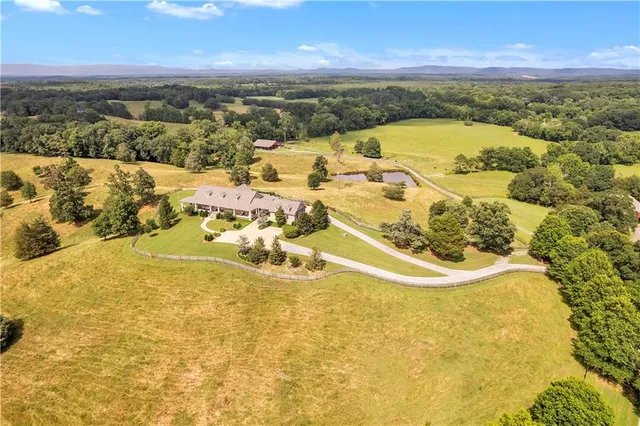 $1,299,000 | 702 Cash Road Southeast, Calhoun, GA 30701