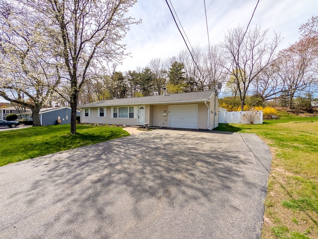 14 Myrna Road Framingham, MA 01701 - Photo 2 of 40 Gallery Image 2